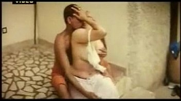 Настоящее русское порно: мужчина выебал свою мамку в большой ванной
